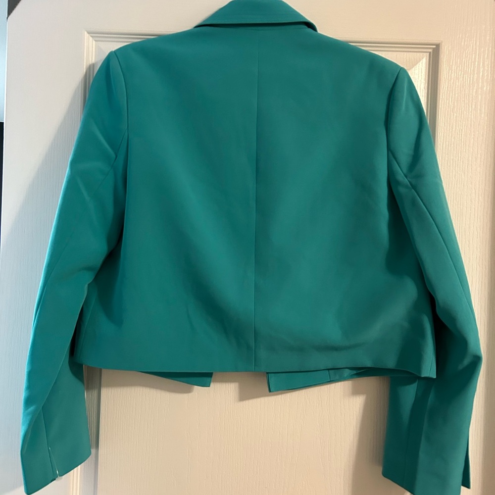 Cropped blazer never worn - Picture 2 of 3